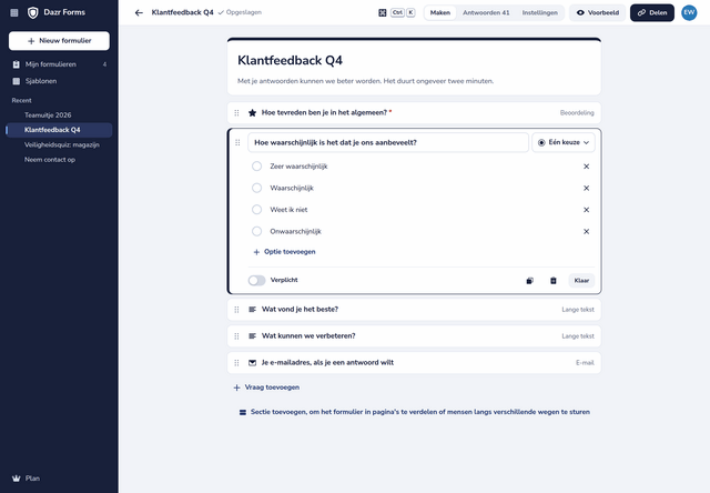 Een feedbackenquête in de editor: één kolom vragen, waarvan er één openstaat met de opties